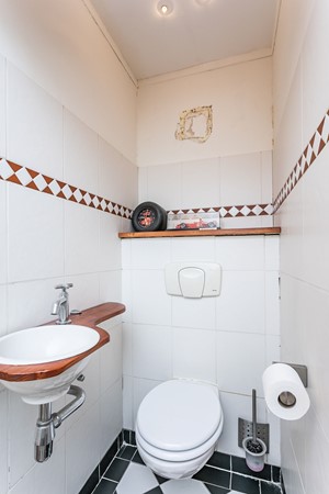 Foto - Verkocht onder voorbehoud: Appartement op 1e etage , 1 slaapkamer, balkon, duurzame VVE plus garage. Centraal gelegen nabij alle verbindingswegen.
